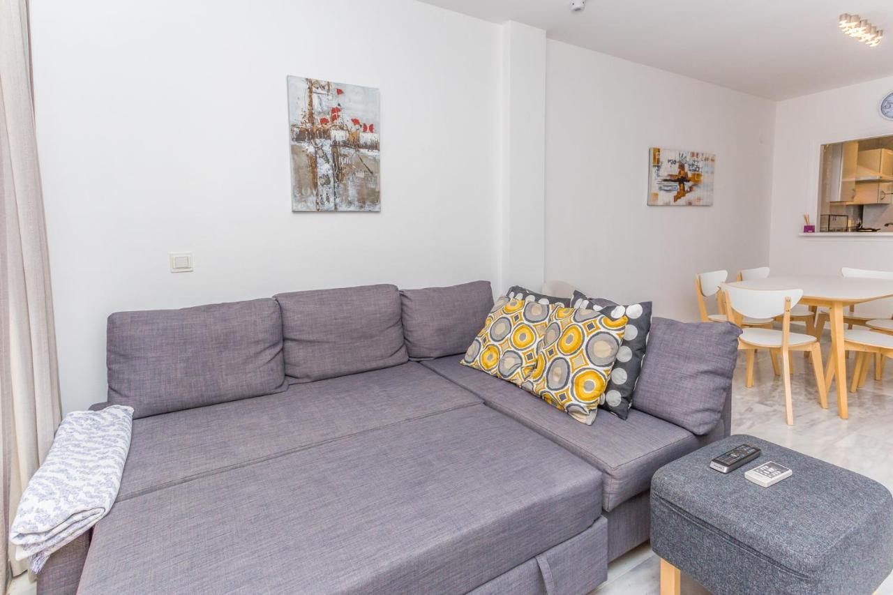 Gran Calahonda 2Br 2Ba With Terrace Wifi/Ac/Pool Apartment Sitio de Calahonda Luaran gambar