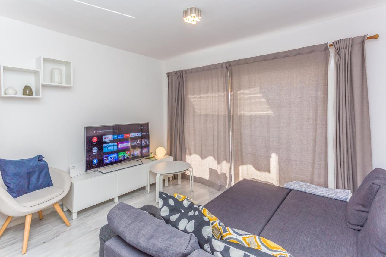 Gran Calahonda 2Br 2Ba With Terrace Wifi/Ac/Pool Apartment Sitio de Calahonda Luaran gambar